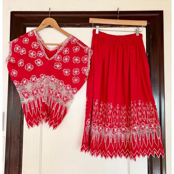 Vintage Handmade Red & White Floral Crochet Cotton Matching Set- Size Small - Picture 1 of 4
